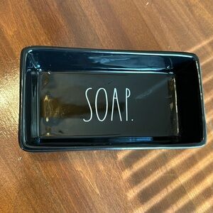 Black Rae Dunn soap dish
